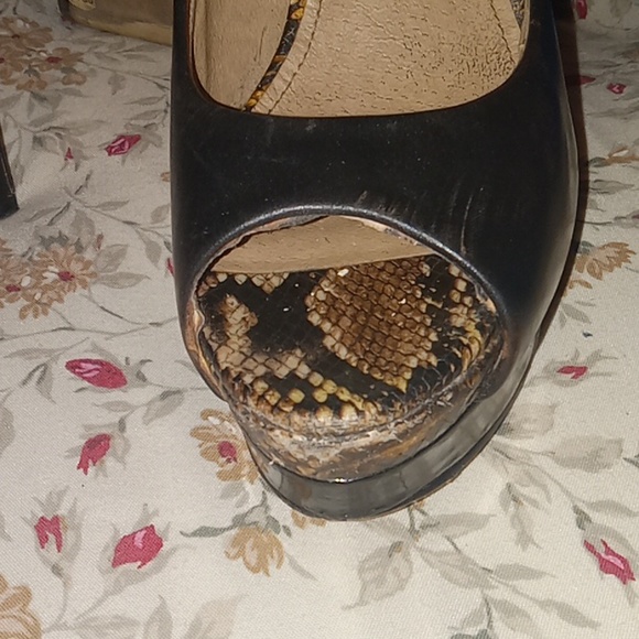 Heels - Picture 4 of 5